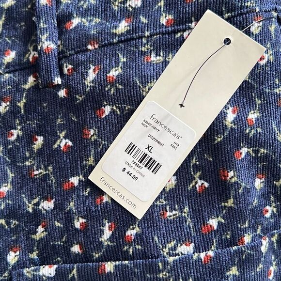 ✨Floral Ditzyprint Thin Wale Corduroy Zipper Mini Skirt✨ - Picture 3 of 8